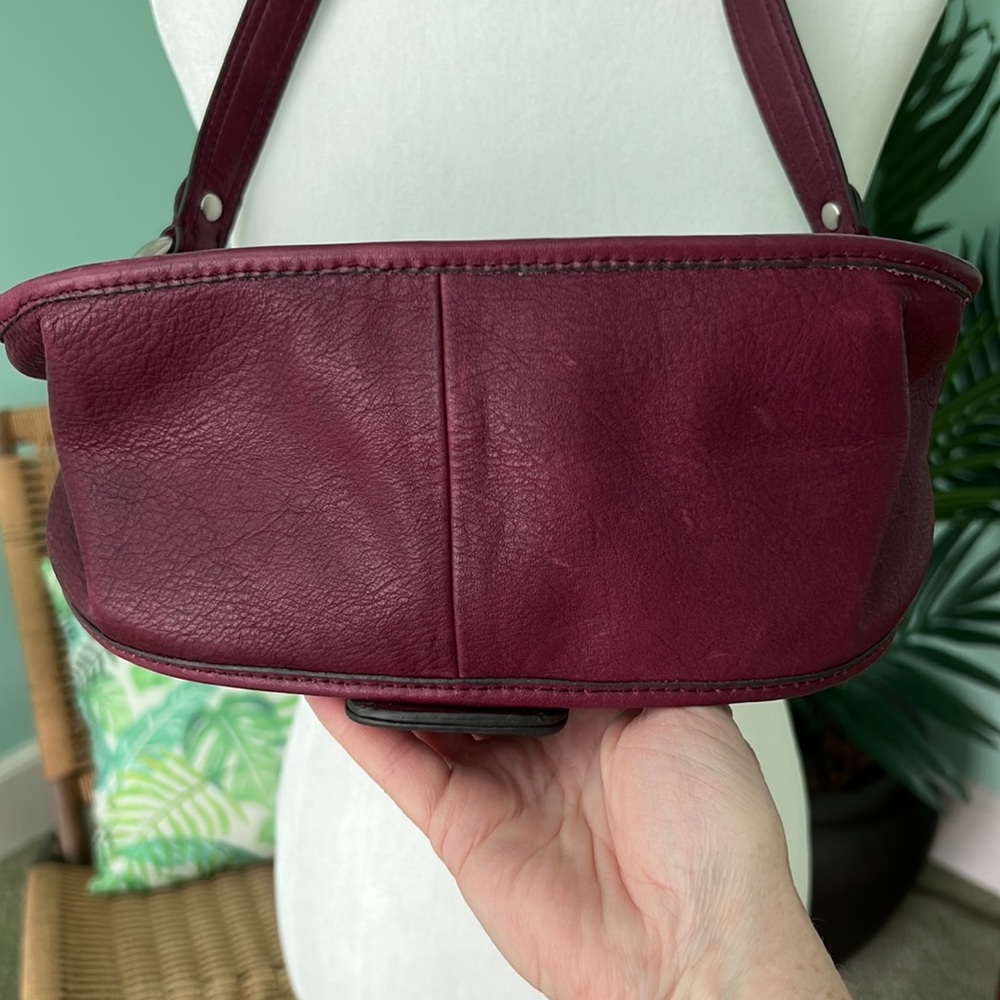 B Makowsky vintage leather shoulder handbag beautiful deep purple color - Picture 5 of 12